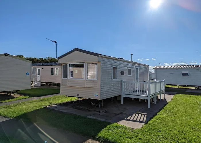 The Jones\'S Family Caravan With Private Decking - Presthaven