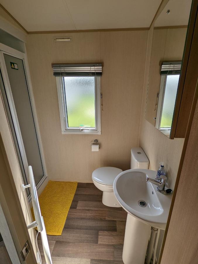 Campsite The Jones's Family Caravan With Private Decking - Presthaven